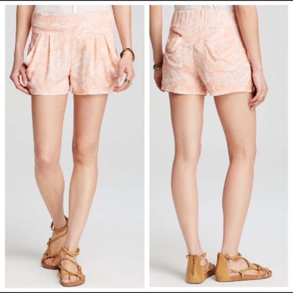 Free People Pants - FREE PEOPLE • Peach tea paisley drape shorts SMALL